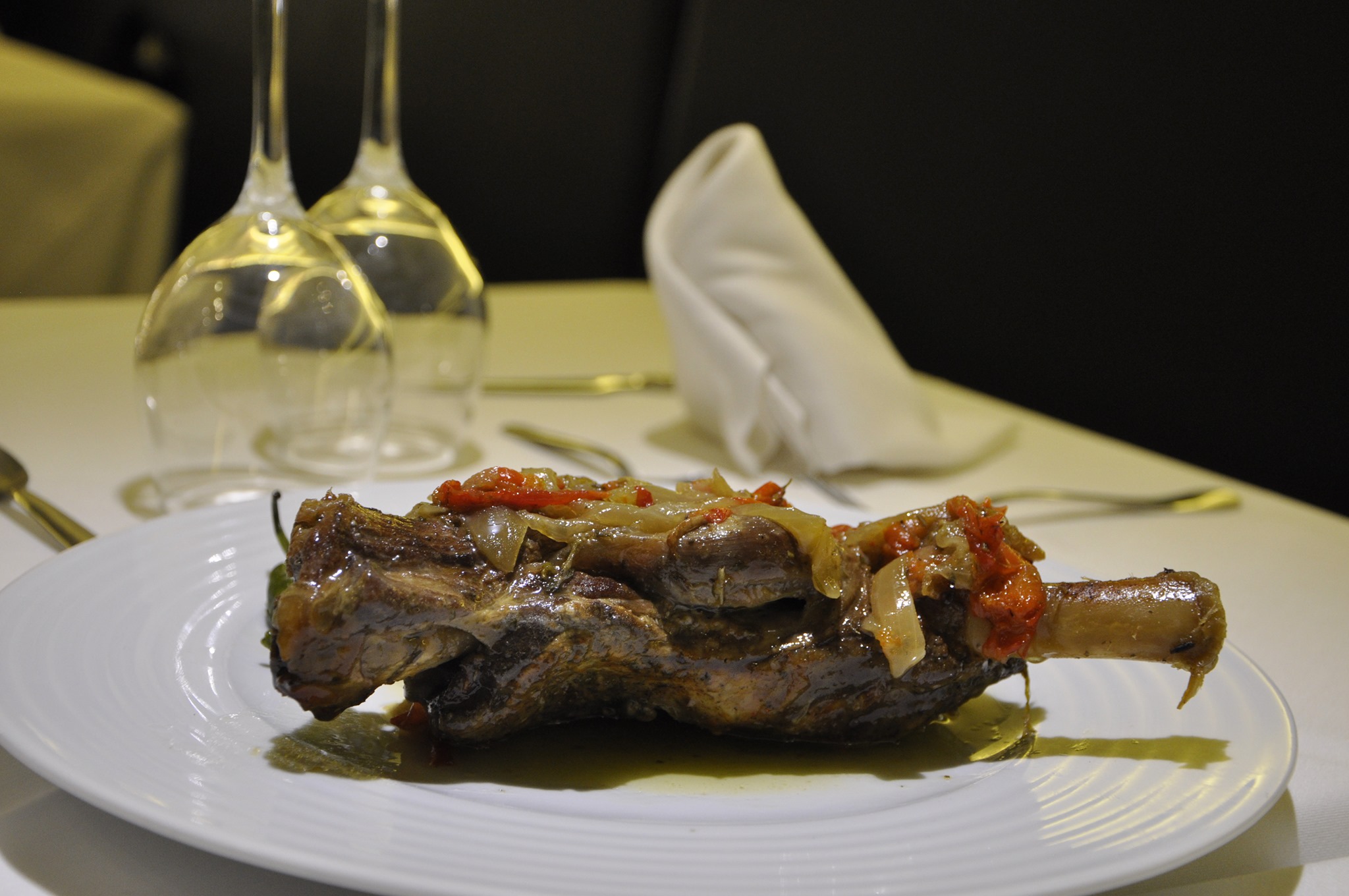 Carrillera de cordero glaseada, plato de Cappuccino Tarragona